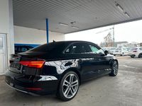 Gebraucht Audi A3 Sport 116 PS (85 kW) 2018 Schwarz Limousine