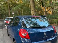 Gebraucht Renault Clio II 75 PS (55 kW) 2006 Blau Kleinwagen