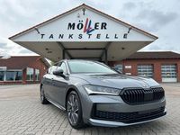 Neu Skoda Superb SportLine 193 PS (141 kW) 2026 Grau Kombi
