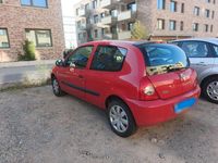Second-hand Renault Clio II 65 CP (47 kW) 2009 Roșu Berlinǎ