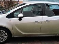 Gebraucht Opel Meriva Active 120 PS (88 kW) 2013 Silber Van / Kleinbus