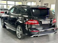 Gebraucht Mercedes ML63 AMG AMG 557 PS (409 kW) 2012 Schwarz SUV