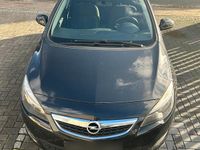 Gebraucht Opel Astra 125 PS (91 kW) 2012 Schwarz Kombi