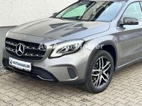 Gebraucht Mercedes GLA180 Night 122 PS (89 kW) 2018 Grau SUV
