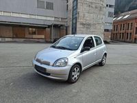 Gebraucht Toyota Yaris 86 PS (63 kW) 2002 Silber Limousine