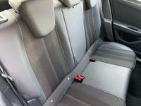 Gebraucht Opel Mokka Elegance 131 PS (96 kW) 2022 Kontrast grau/quarz silber SUV