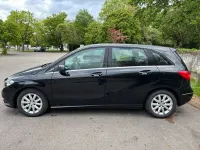 Gebraucht Mercedes B180 122 PS (89 kW) 2013 Schwarz Van / Kleinbus