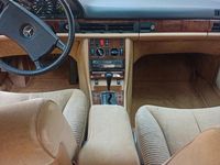 Gebraucht Mercedes E500 231 PS (169 kW) 1984 Grau Limousine