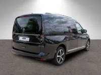 Gebraucht VW Caddy Maxi Style 122 PS (89 kW) 2023 Deep black perleffekt Van / Kleinbus