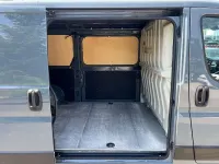 Gebraucht Peugeot Boxer 140 PS (102 kW) 2023 Grau Van