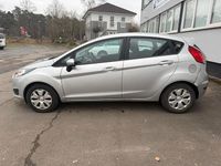 Gebraucht Ford Fiesta 75 PS (55 kW) 2014 Silber Kleinwagen
