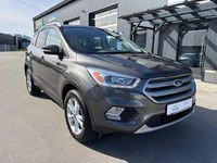 Usado Ford Kuga Titanium 179 HP (131 kW) 2017 Cinzento SUV