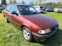 Usata Opel Astra 72 CV (52 kW) 1994 Rosso Berlina