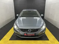 Gebraucht Volvo V60 Business Edition 150 PS (110 kW) 2017 Mussel blue metallic / metalli Kombi
