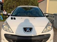 Gebraucht Peugeot 206+ 75 PS (55 kW) 2010 Weiß Kleinwagen