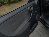 Gebraucht Opel Corsa 58 PS (42 kW) 2002 Schwarz Kleinwagen