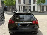 Gebraucht Mercedes GLA180 Urban 122 PS (89 kW) 2017 Schwarz SUV