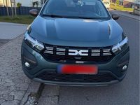 Gebraucht Dacia Jogger Extreme 101 PS (74 kW) 2024 Grün Van / Kleinbus