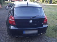 Gebraucht BMW 120 120 PS (88 kW) 2009 Schwarz Kleinwagen