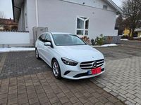 Gebraucht Mercedes B200 163 PS (119 kW) 2020 Weiß Van / Kleinbus