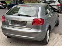 Gebraucht Audi A3 Attraction 125 PS (91 kW) 2010 Kondorgrau metallic Limousine