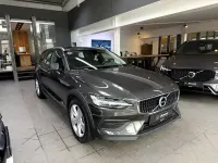 Gebraucht Volvo V60 CC 250 PS (183 kW) 2020 Pine grey / metallic (metallic) Kombi