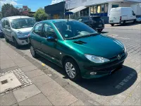 Gebraucht Peugeot 206 75 PS (55 kW) 2000 Grün Kleinwagen