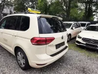 Gebraucht VW Touran 116 PS (85 kW) 2019 Beige Van / Kleinbus