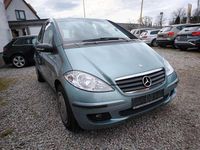 Gebraucht Mercedes A150 Classic 95 PS (69 kW) 2006 Grün silber metallic. Limousine