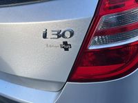 Gebraucht Hyundai i30 109 PS (80 kW) 2009 Silber Kleinwagen