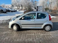 Gebraucht Peugeot 107 68 PS (50 kW) 2008 Silber Kleinwagen