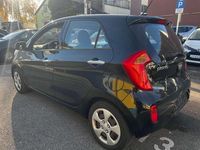 Gebraucht Kia Picanto Edition 7 69 PS (50 kW) 2015 Galaxyschwarz Kleinwagen