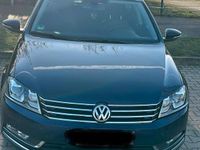 Gebraucht VW Passat 160 PS (117 kW) 2014 Blau Kombi