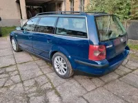 Usata VW Passat 131 CV (96 kW) 2003 Blu Station wagon