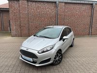 Gebraucht Ford Fiesta Trend 95 PS (69 kW) 2015 Silber Kleinwagen