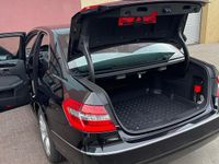 Gebraucht Mercedes E200 184 PS (135 kW) 2010 Schwarz Limousine