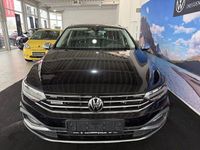 Gebraucht VW Passat Alltrack 200 PS (147 kW) 2021 Schwarz perleffekt Kombi