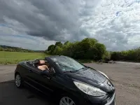 Gebraucht Peugeot 207 CC 120 PS (88 kW) 2008 Schwarz Cabrio