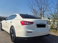 Gebraucht Maserati Ghibli 275 PS (202 kW) 2014 Weiß Limousine