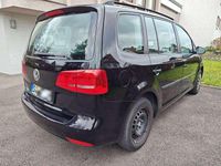 Gebraucht VW Touran 105 PS (77 kW) 2012 Schwarz Van / Kleinbus