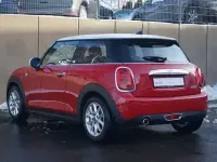 Używany Mini Cooper 136 KM (100 kW) 2018 Czerwony Hatchback