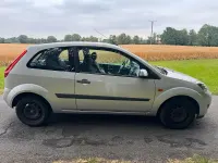 Gebraucht Ford Fiesta 60 PS (44 kW) 2007 Silber Kleinwagen