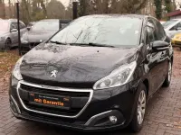 Gebraucht Peugeot 208 Allure 83 PS (61 kW) 2018 Schwarz Kleinwagen