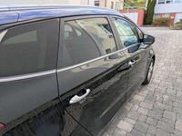 Gebraucht Kia Carens Attract 135 PS (99 kW) 2014 Schwarz Van / Kleinbus