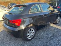 Gebraucht Audi A1 Attraction 86 PS (63 kW) 2012 Schwarz Kleinwagen
