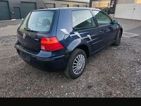 Usata VW Golf IV 75 CV (55 kW) 2000 Blu Utilitaria