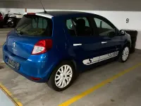 Gebraucht Renault Clio II 101 PS (74 kW) 2011 Blau Kleinwagen