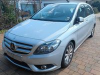 Gebraucht Mercedes B200 156 PS (114 kW) 2013 Silber Van / Kleinbus