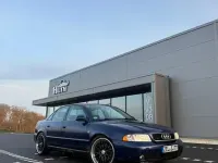 Używany Audi A4 Performance 125 KM (91 kW) 2001 Niebieski Sedan/Limuzyna