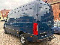 Gebraucht Mercedes Sprinter 163 PS (119 kW) 2019 Stahlblau Van
